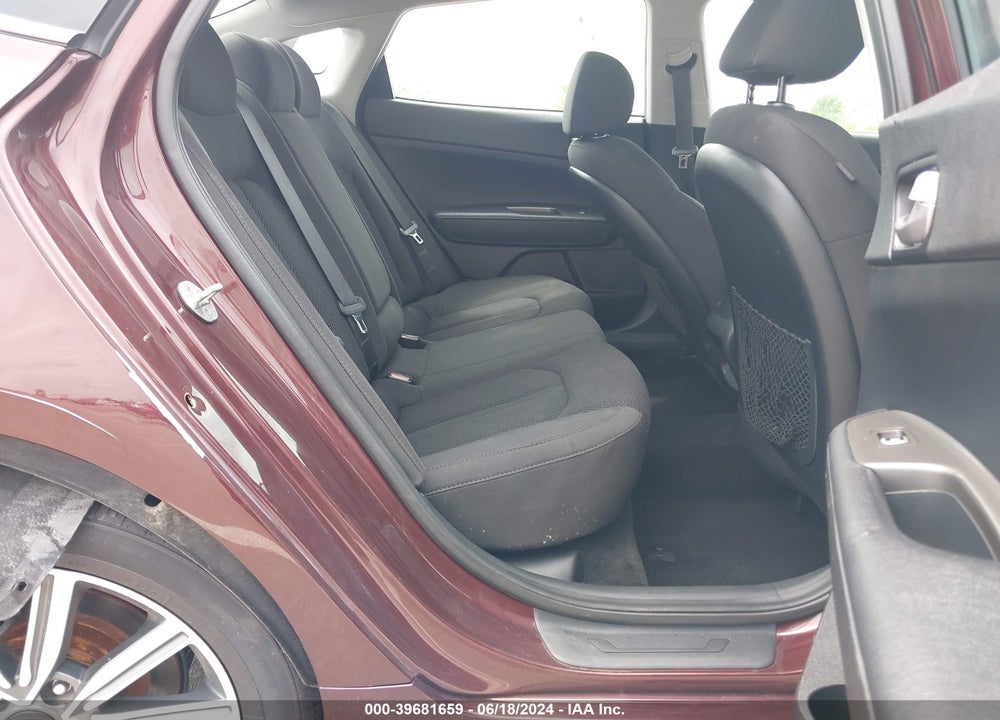 2019 KIA OPTIMA LX VIN: 5XXGT4L35KG378271