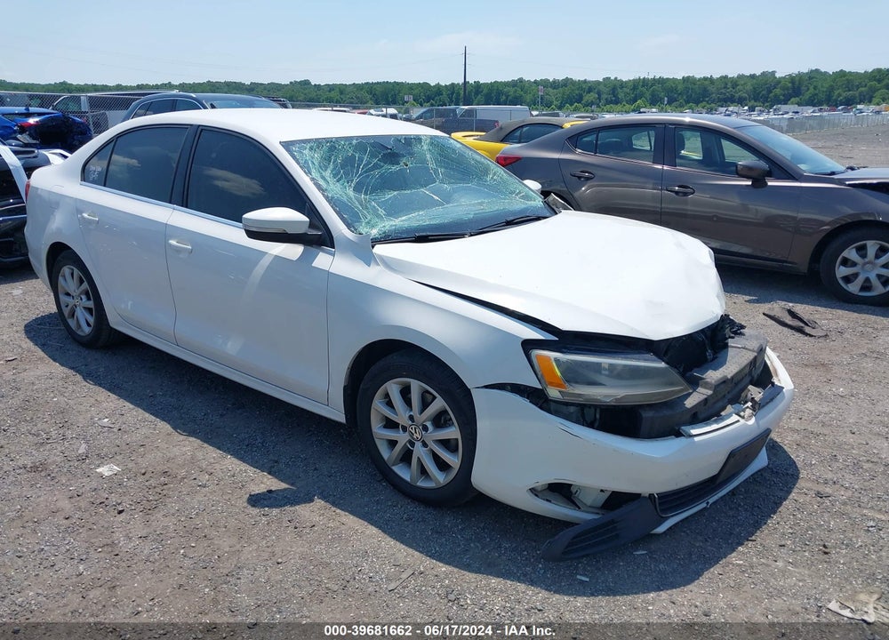 2014 VOLKSWAGEN JETTA 1.8T SE VIN: 3VWD17AJ7EM356512
