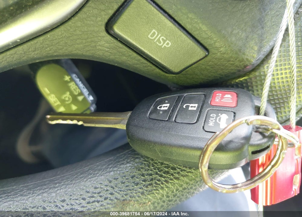 2014 TOYOTA COROLLA LE VIN: 2T1BURHE2EC177695
