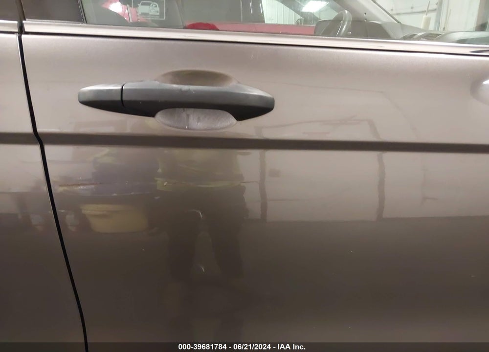2009 HONDA CR-V LX VIN: 3CZRE38329G704812