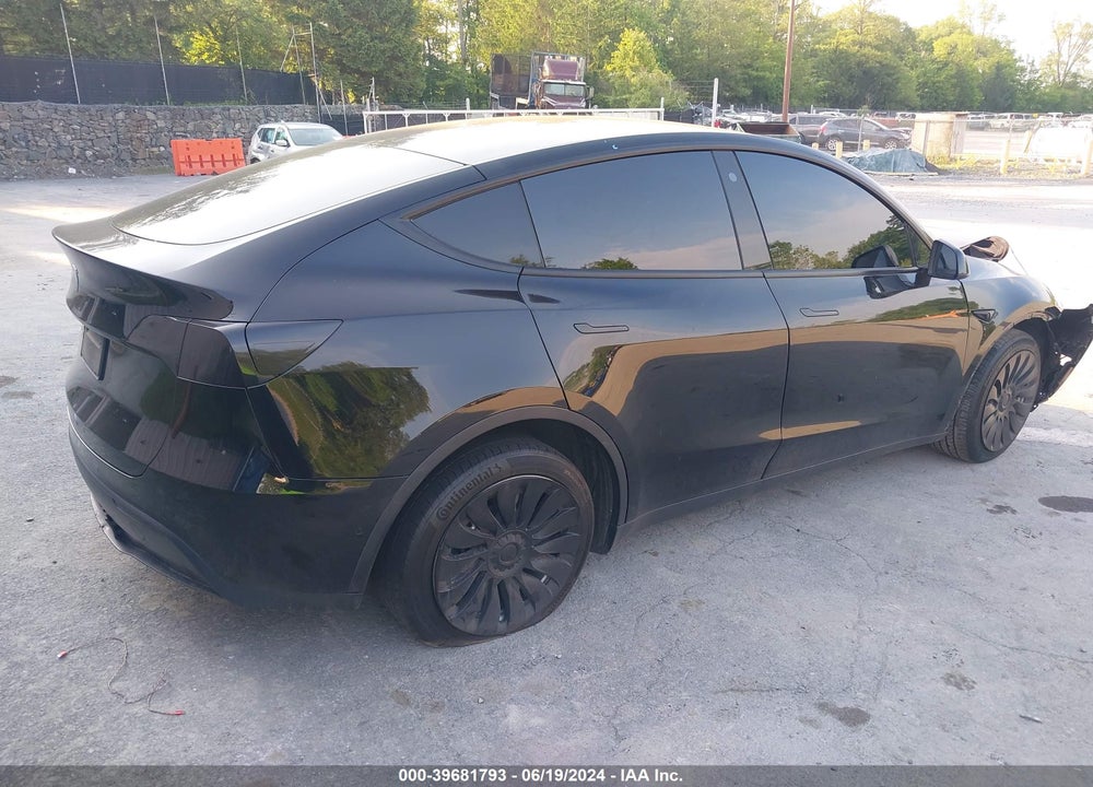 2022 TESLA MODEL Y LONG RANGE DUAL MOTOR ALL-WHEEL DRIVE VIN: 7SAYGDEE7NF329106