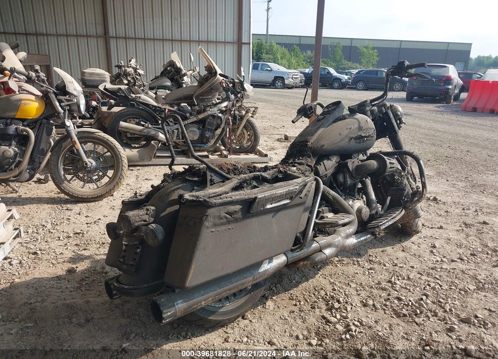 2013 HARLEY-DAVIDSON FLHR ROAD KING/ANNIVERSARY VIN: 1HD1FBM26DB635100