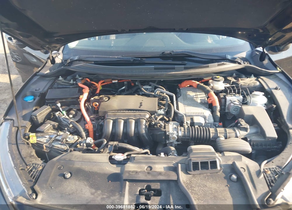 2018 HONDA CLARITY PLUG-IN HYBRID VIN: JHMZC5F13JC011259