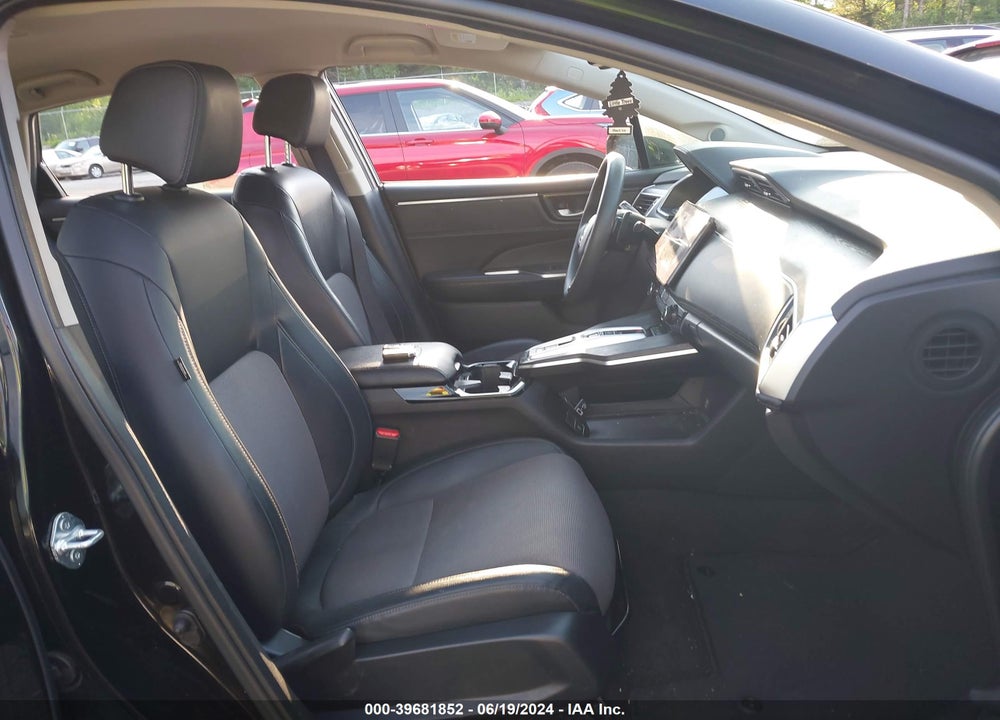 2018 HONDA CLARITY PLUG-IN HYBRID VIN: JHMZC5F13JC011259
