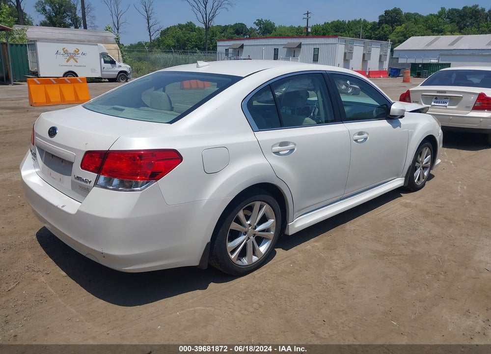 2014 SUBARU LEGACY 2.5I LIMITED VIN: 4S3BMBN67E3031029