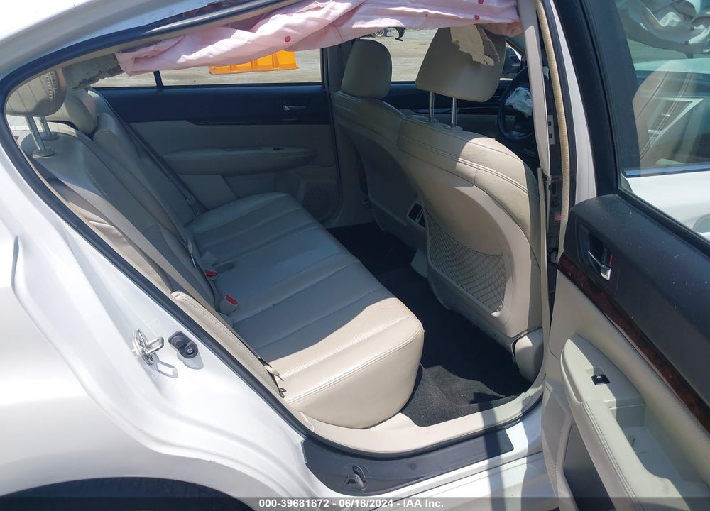 2014 SUBARU LEGACY 2.5I LIMITED VIN: 4S3BMBN67E3031029