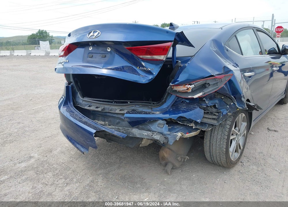 2017 HYUNDAI ELANTRA LIMITED VIN: 5NPD84LF0HH081923