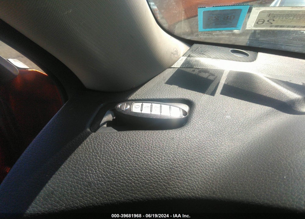2019 NISSAN ROGUE SV VIN: JN8AT2MV1KW375882