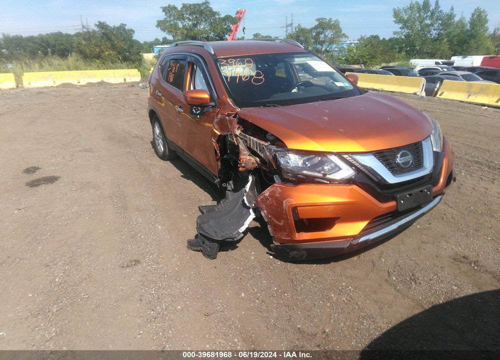 2019 NISSAN ROGUE SV VIN: JN8AT2MV1KW375882