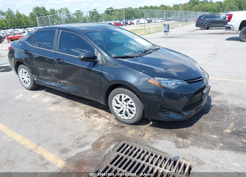 2018 TOYOTA COROLLA LE VIN: 5YFBURHE5JP824679