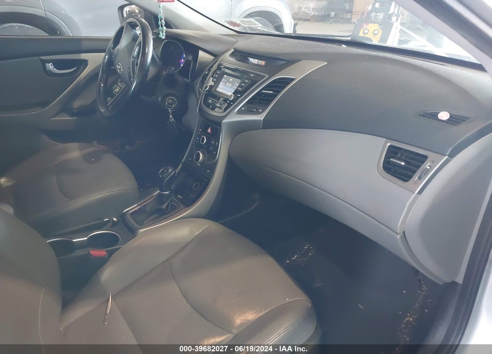 2015 HYUNDAI ELANTRA LIMITED VIN: 5NPDH4AE6FH618205