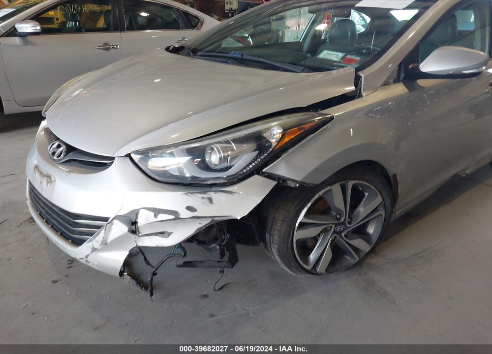 2015 HYUNDAI ELANTRA LIMITED VIN: 5NPDH4AE6FH618205
