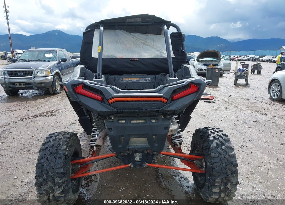 2019 POLARIS RZR XP TURBO EPS VIN: 3NSVDE923KF786259