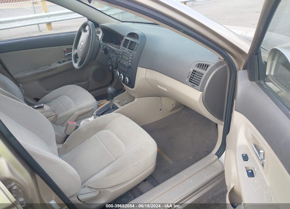 2008 KIA SPECTRA EX VIN: KNAFE121685532470