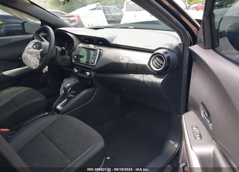 2019 NISSAN KICKS SV VIN: 3N1CP5CU5KL564174