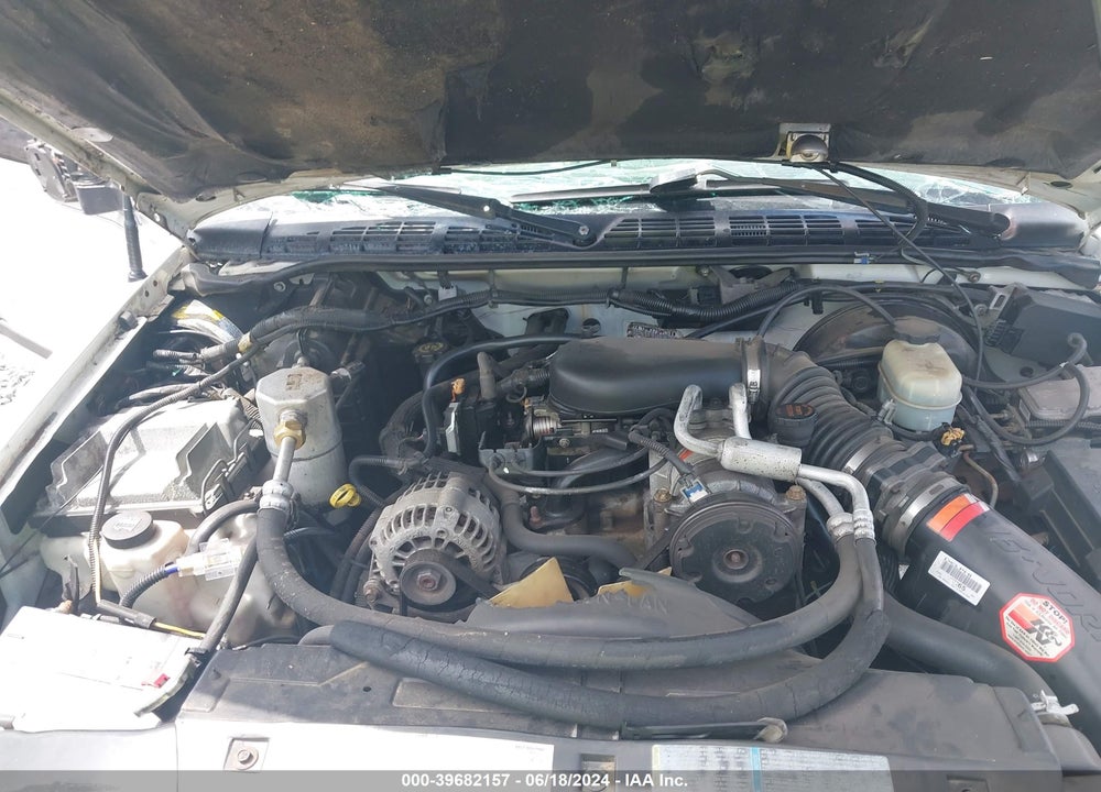 2002 CHEVROLET S-10 LS VIN: 1GCDT13W22K103748