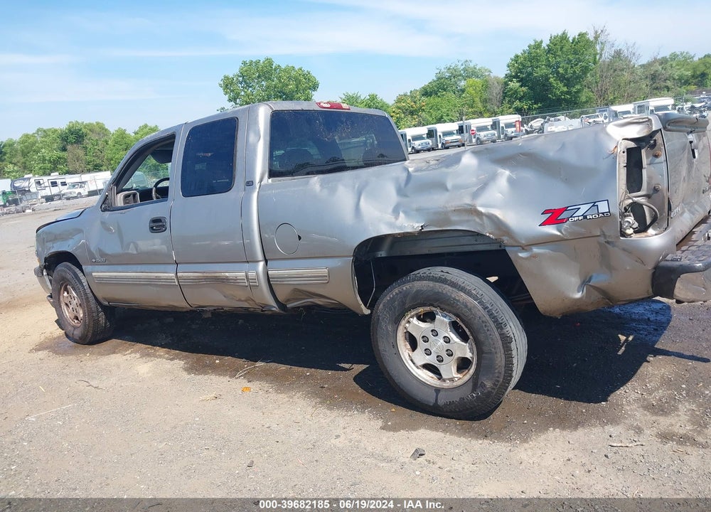 2000 CHEVROLET SILVERADO 1500 LS VIN: 1GCEK19T7YE385560