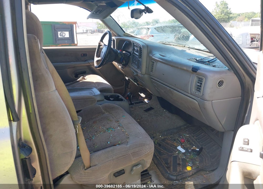 2000 CHEVROLET SILVERADO 1500 LS VIN: 1GCEK19T7YE385560