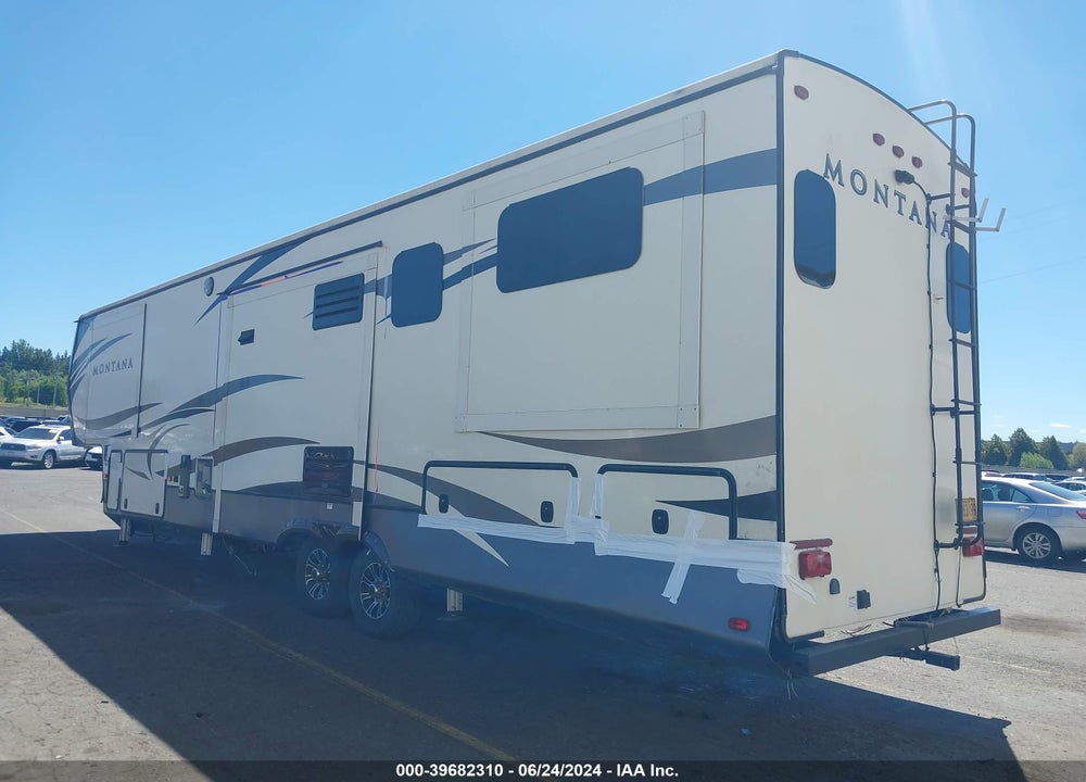 2016 KEYSTONE MONTANA 3790RD VIN: 4YDF37928G4702453