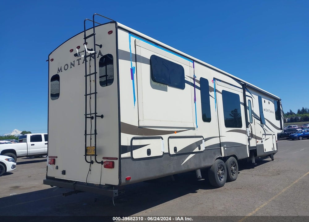 2016 KEYSTONE MONTANA 3790RD VIN: 4YDF37928G4702453