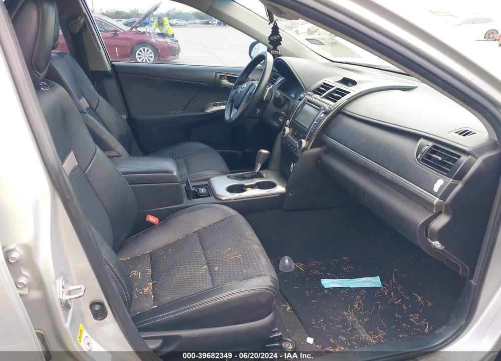 2014 TOYOTA CAMRY SE VIN: 4T1BF1FK4EU755136