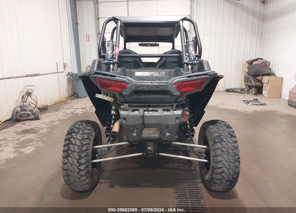 2017 POLARIS RAZR VIN: 3NSVFE920HF919613