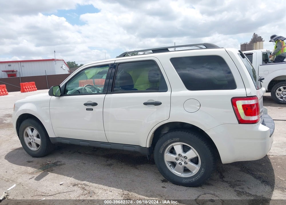 2009 FORD ESCAPE XLT VIN: 1FMCU03G99KD04998