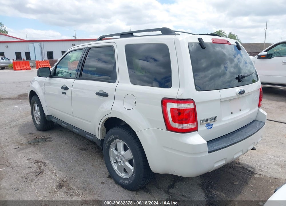 2009 FORD ESCAPE XLT VIN: 1FMCU03G99KD04998