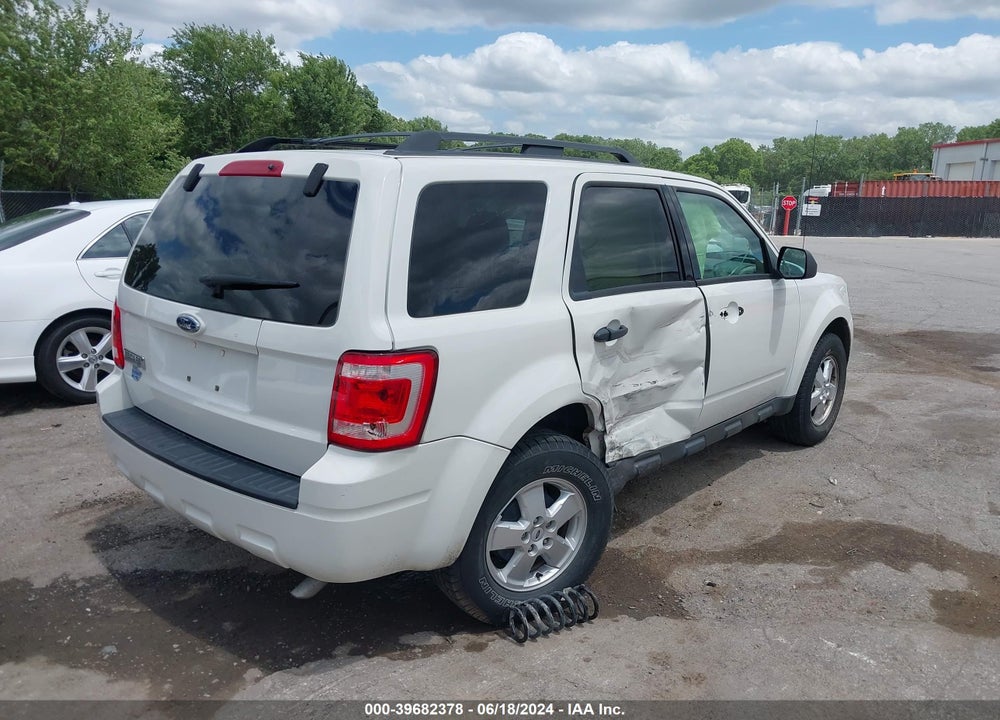 2009 FORD ESCAPE XLT VIN: 1FMCU03G99KD04998