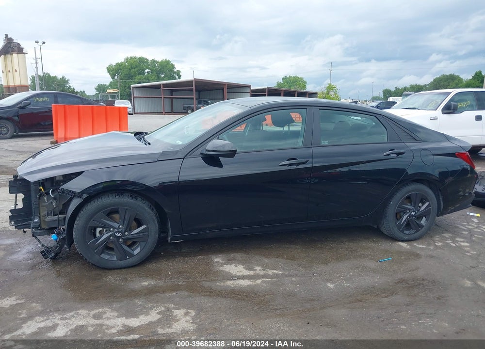 2021 HYUNDAI ELANTRA SEL VIN: KMHLS4AG6MU133141