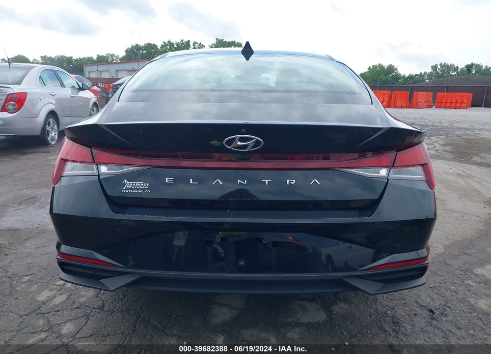 2021 HYUNDAI ELANTRA SEL VIN: KMHLS4AG6MU133141
