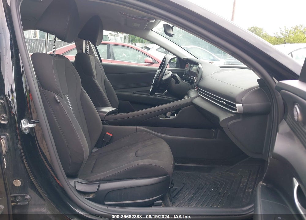 2021 HYUNDAI ELANTRA SEL VIN: KMHLS4AG6MU133141