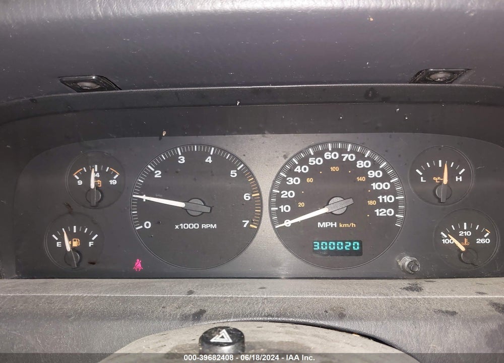 2004 JEEP GRAND CHEROKEE LAREDO VIN: 1J4GW48S14C425154