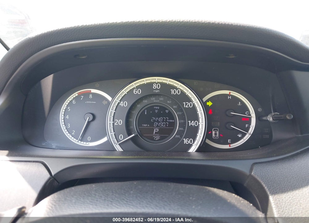 2013 HONDA ACCORD VIN: 1HGCR3F88DA044864
