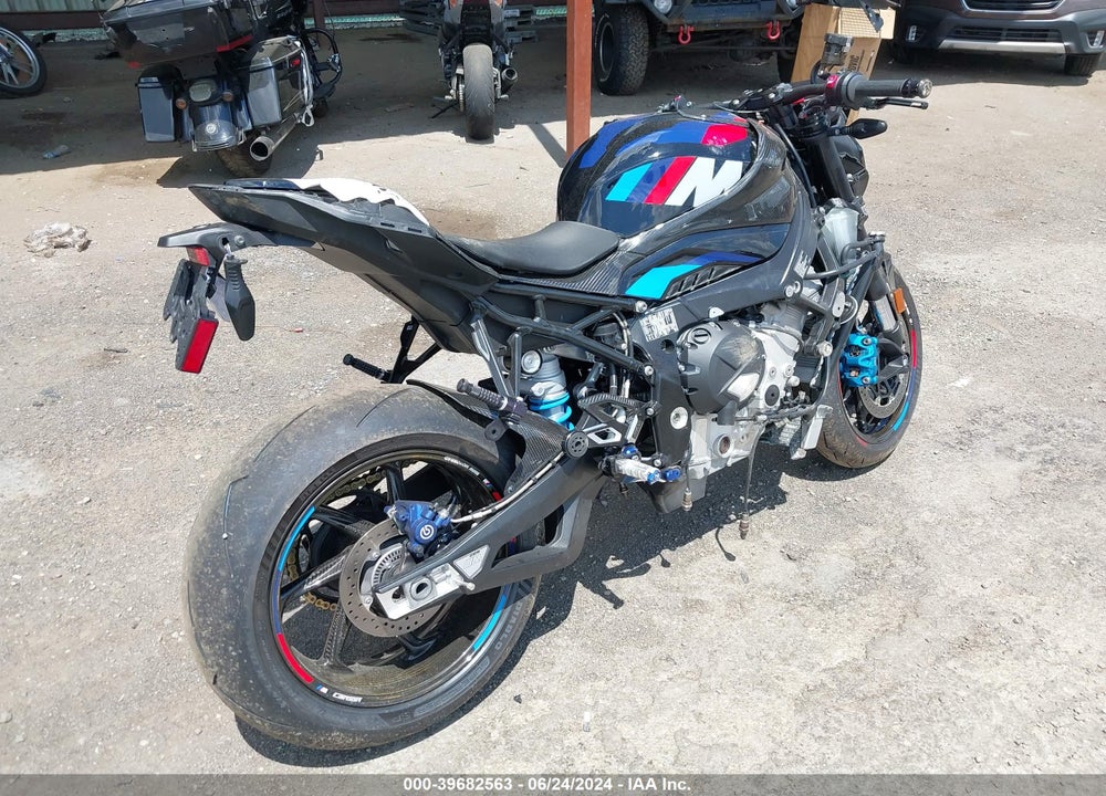 2023 BMW M 1000 R VIN: WB10E8302P6G94869