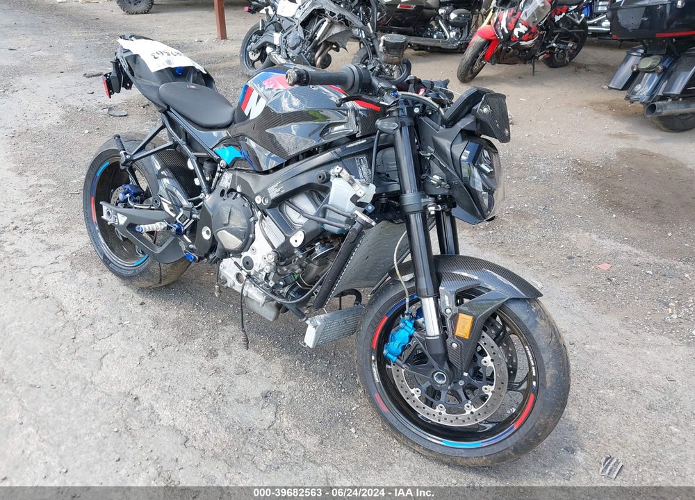 2023 BMW M 1000 R VIN: WB10E8302P6G94869