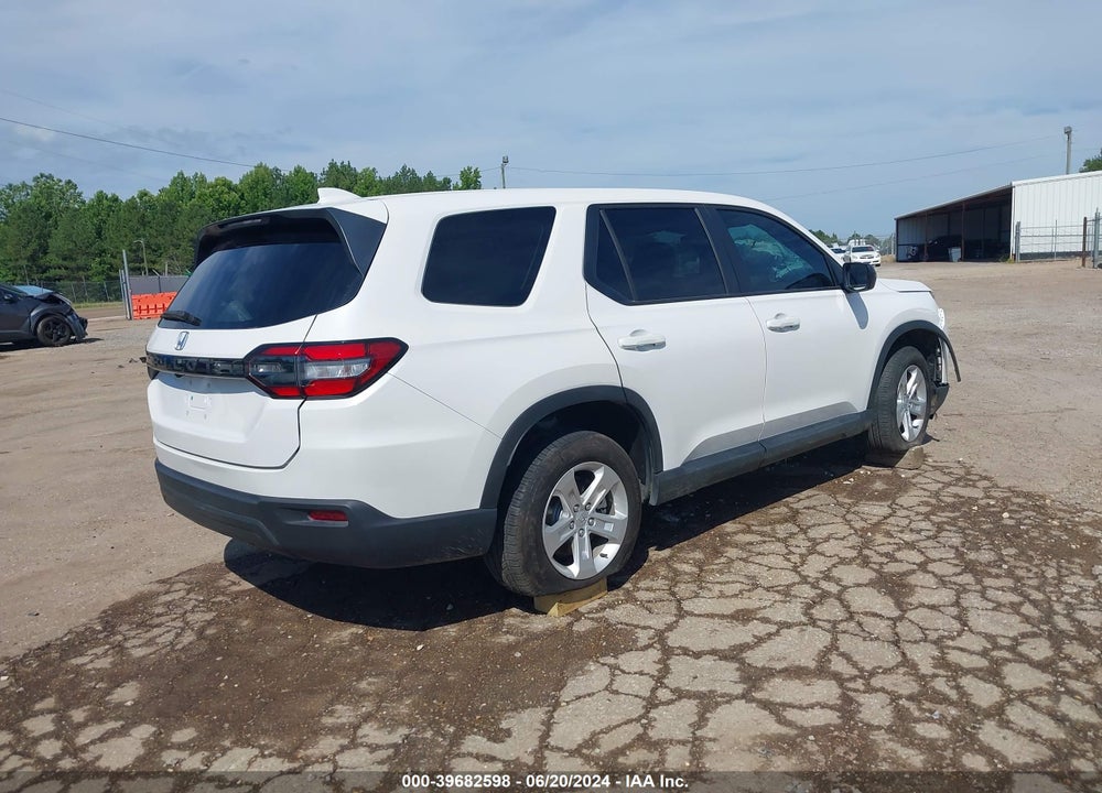 2023 HONDA PILOT 2WD LX VIN: 5FNYG2H29PB007041