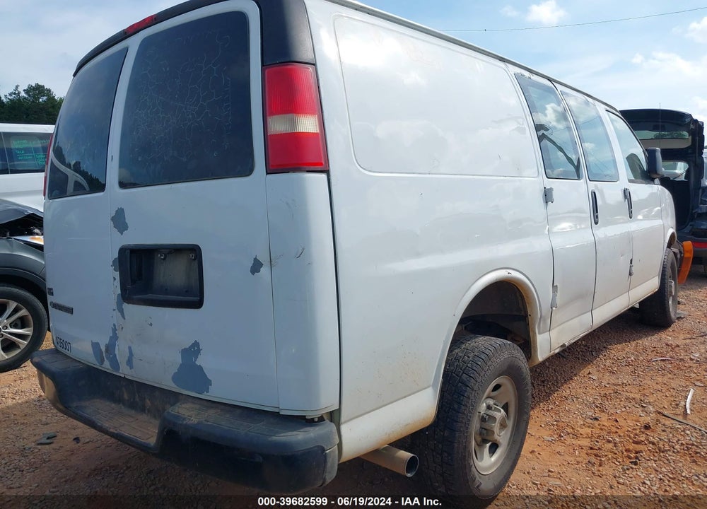 2007 CHEVROLET EXPRESS WORK VAN VIN: 1GCGG25V271119845