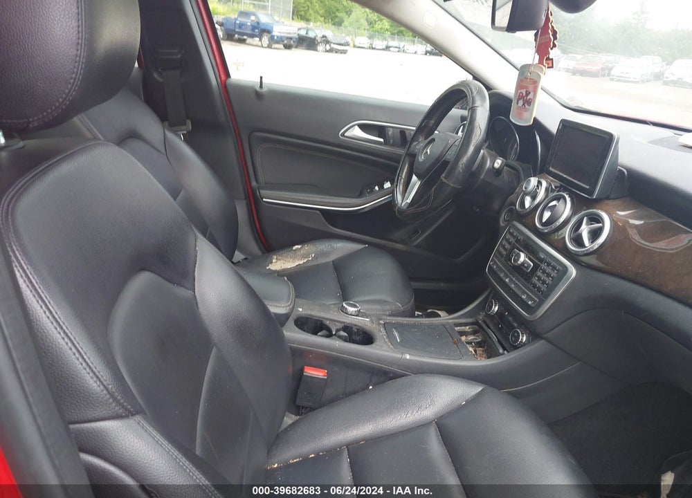 2015 MERCEDES-BENZ GLA 250 4MATIC VIN: WDCTG4GB3FJ058012