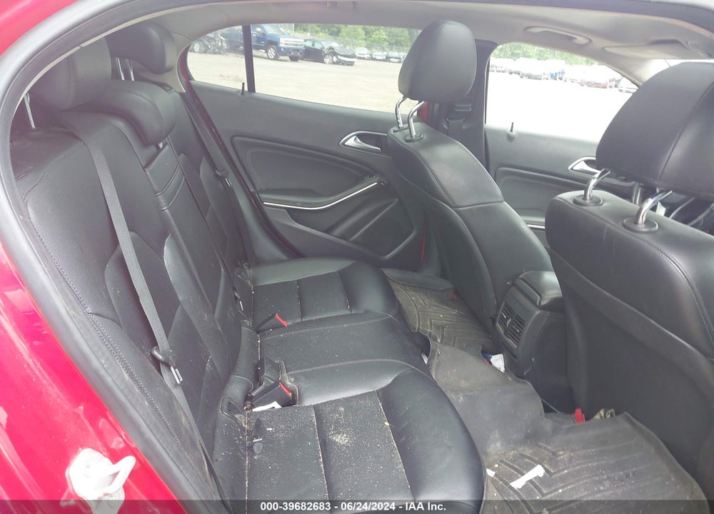2015 MERCEDES-BENZ GLA 250 4MATIC VIN: WDCTG4GB3FJ058012