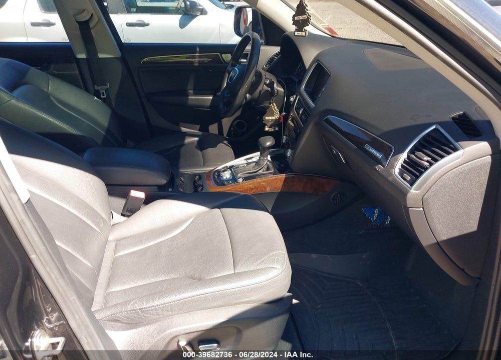 2013 AUDI Q5 2.0T PREMIUM VIN: WA1LFAFPXDA011281