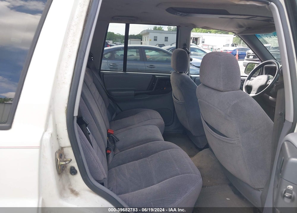 1996 JEEP GRAND CHEROKEE LAREDO VIN: 1J4GZ58S9TC197187