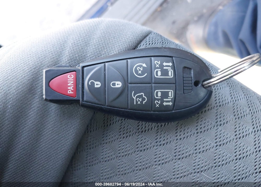 2010 DODGE GRAND CARAVAN SE VIN: 2D4RN4DE4AR144067