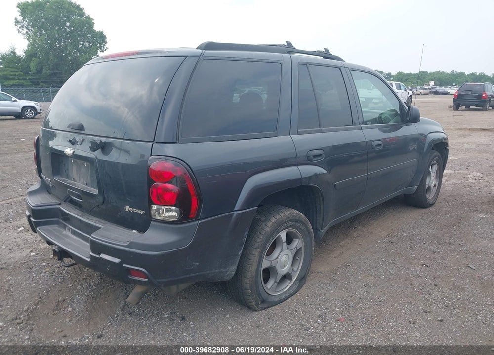 2007 CHEVROLET TRAILBLAZER LS VIN: 1GNDT13S272273250