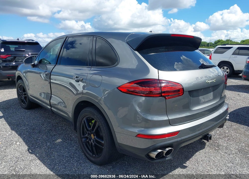 2016 PORSCHE CAYENNE E-HYBRID S VIN: WP1AE2A27GLA60852