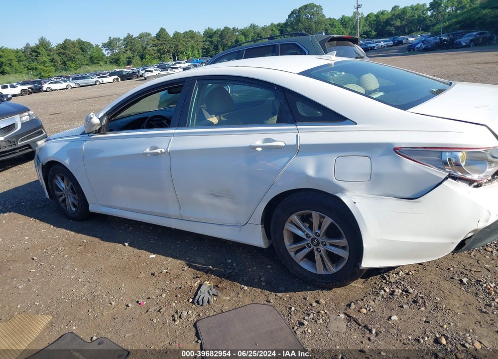 2014 HYUNDAI SONATA GLS VIN: 5NPEB4AC7EH930231