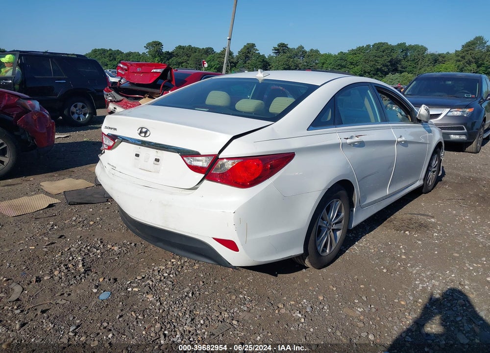 2014 HYUNDAI SONATA GLS VIN: 5NPEB4AC7EH930231