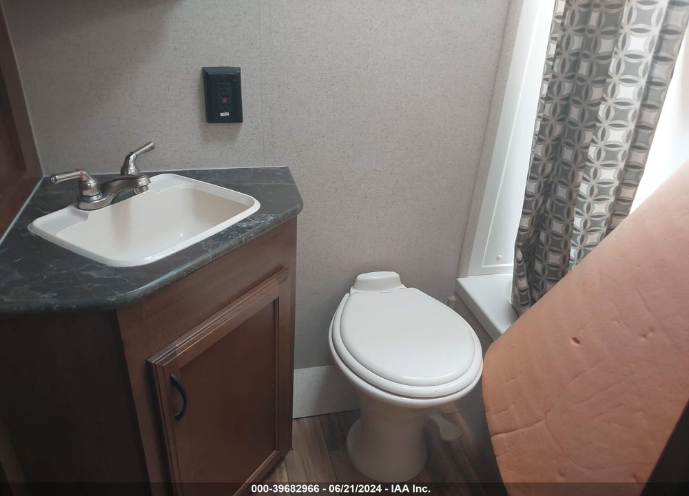 2016 JAYCO OTHER VIN: 1UJBJ0BN0G1T80119