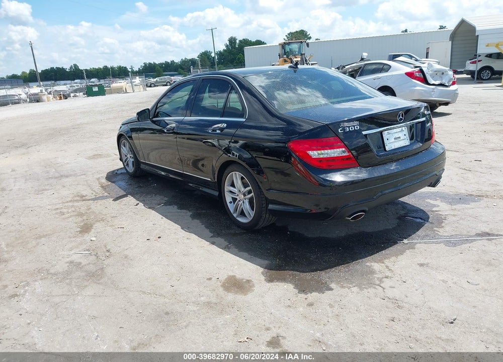 2013 MERCEDES-BENZ C 300 LUXURY 4MATIC/SPORT 4MATIC VIN: WDDGF8ABXDG042576