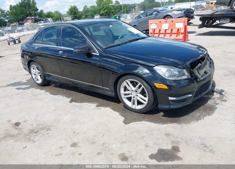 2013 MERCEDES-BENZ C 300 LUXURY 4MATIC/SPORT 4MATIC VIN: WDDGF8ABXDG042576